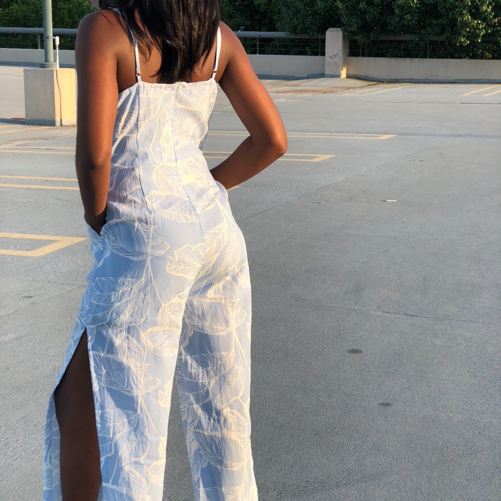 Jumpsuit - Picture 4 of 8